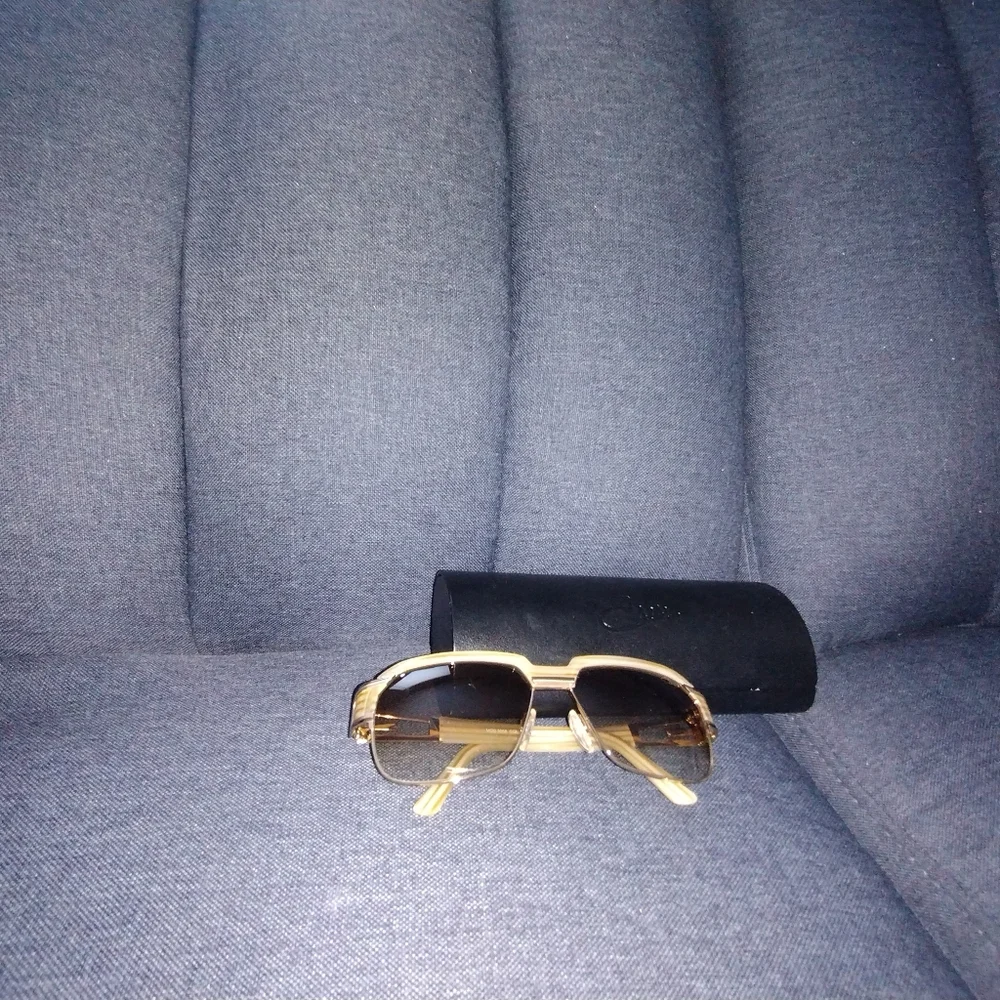 CAZAL UNISEX SUNGLASSES... - Picture 5 of 16